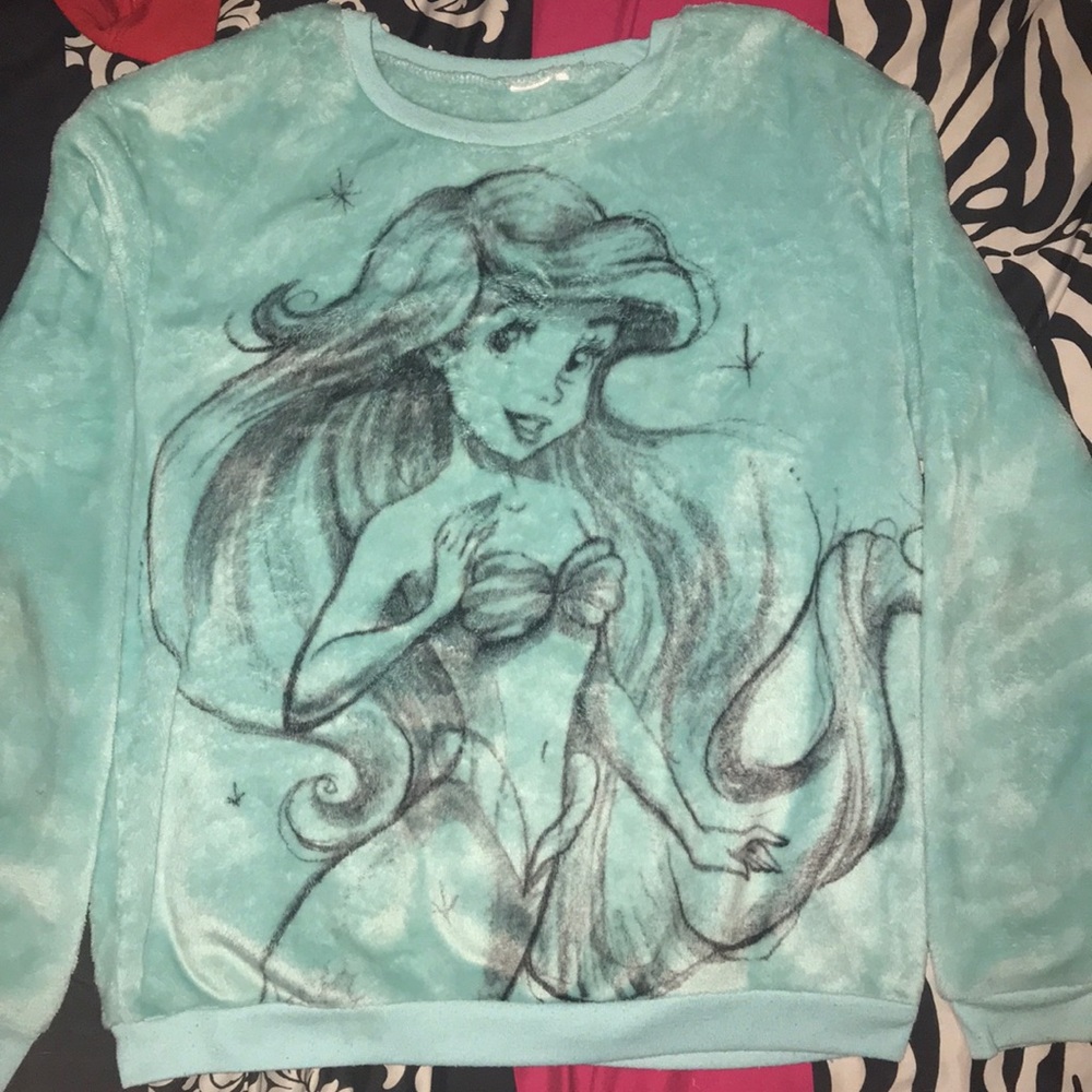 Ariel crewneck sweater